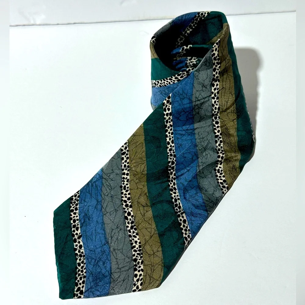 Gian Franco Ferretti 100% Silk tie